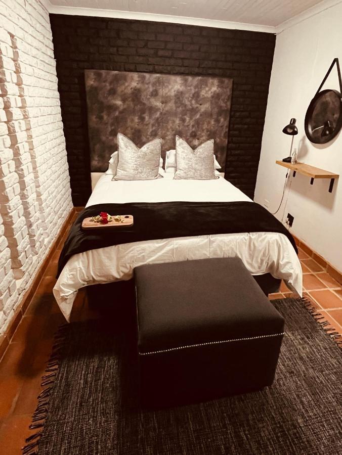 The Hart House Bed & Breakfast Hartbeespoort Bagian luar foto