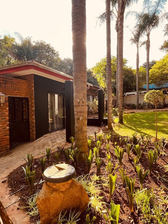 The Hart House Bed & Breakfast Hartbeespoort Bagian luar foto