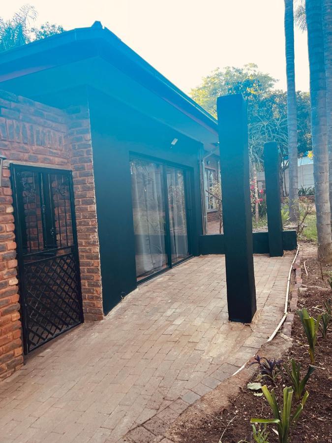 The Hart House Bed & Breakfast Hartbeespoort Bagian luar foto